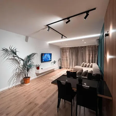 Apartment Aia & *