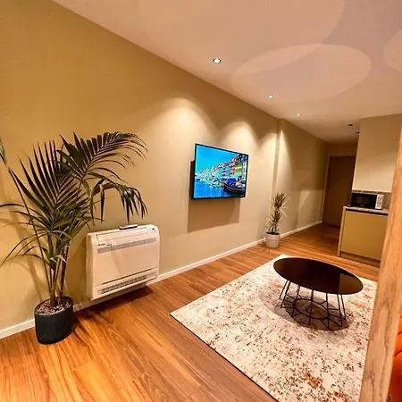 Aia & Apartment