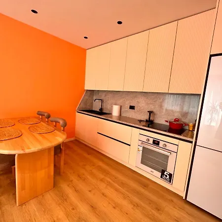 Aia & Apartment
