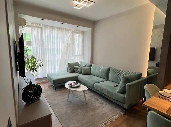 Apartament Aia &